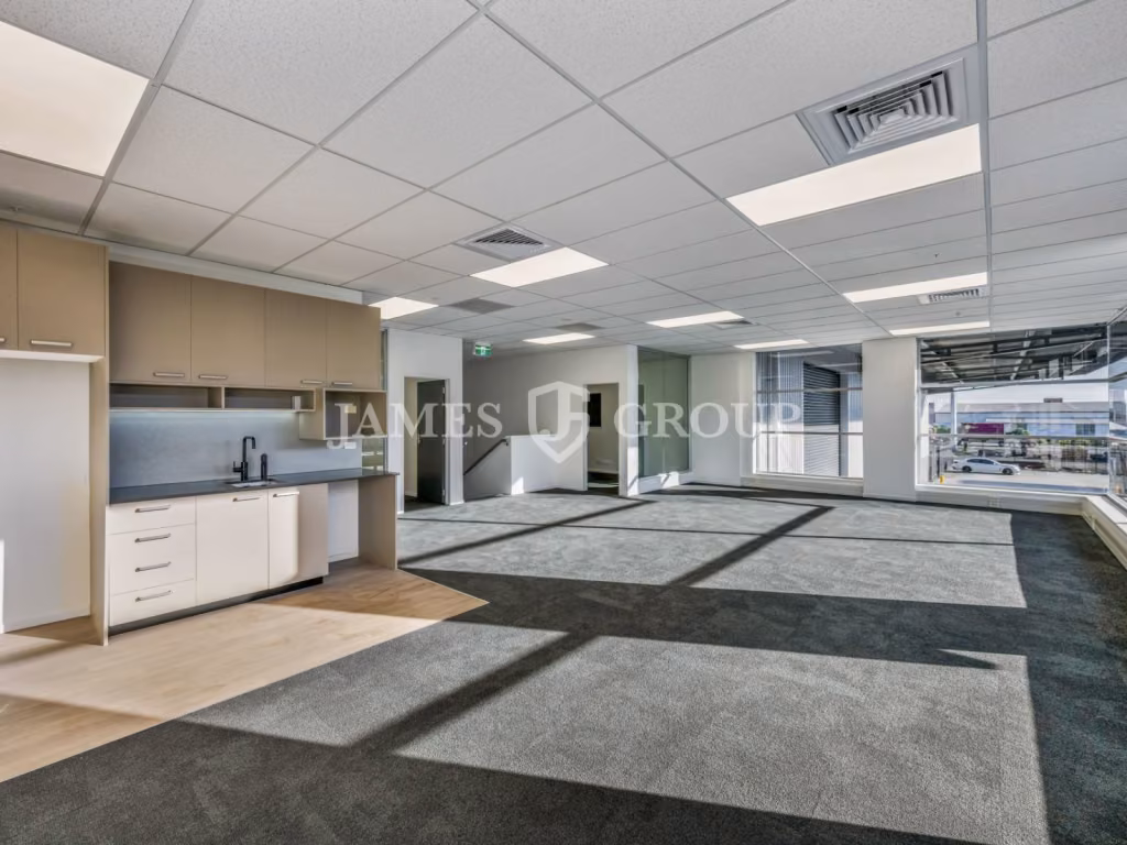 2,048sqm A-grade Warehouse With 1,255sqm Yard