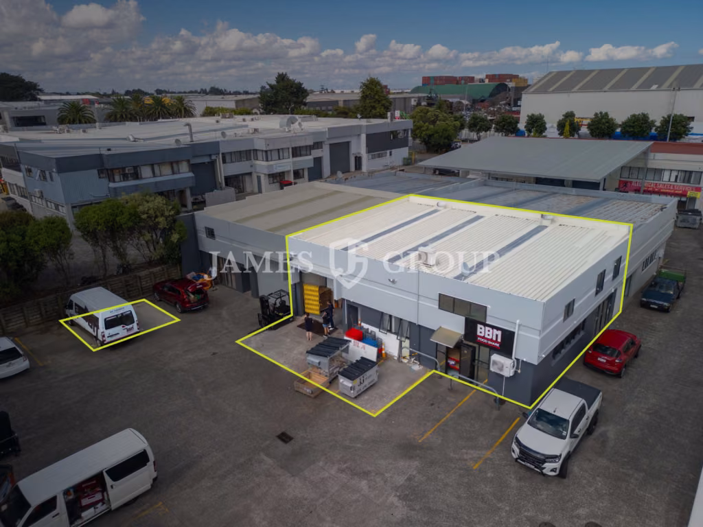 Hobill Ave Industrial In Dual Access Complex