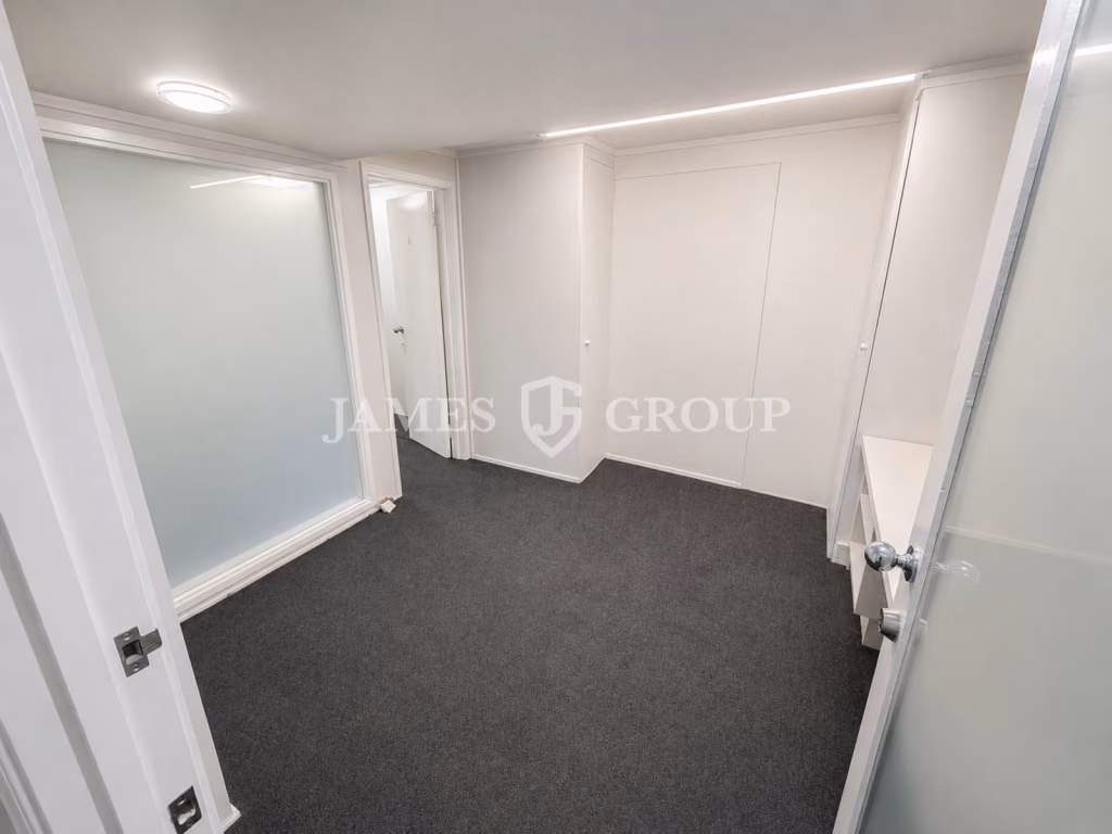 Versatile Ground Floor Office Or Retail