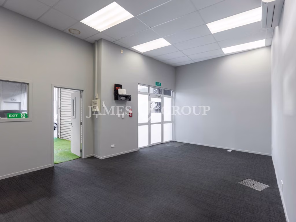 Grey Lynn Office / Studio With Roller Door
