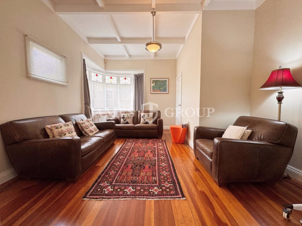 High Profile Greenlane Villa Office