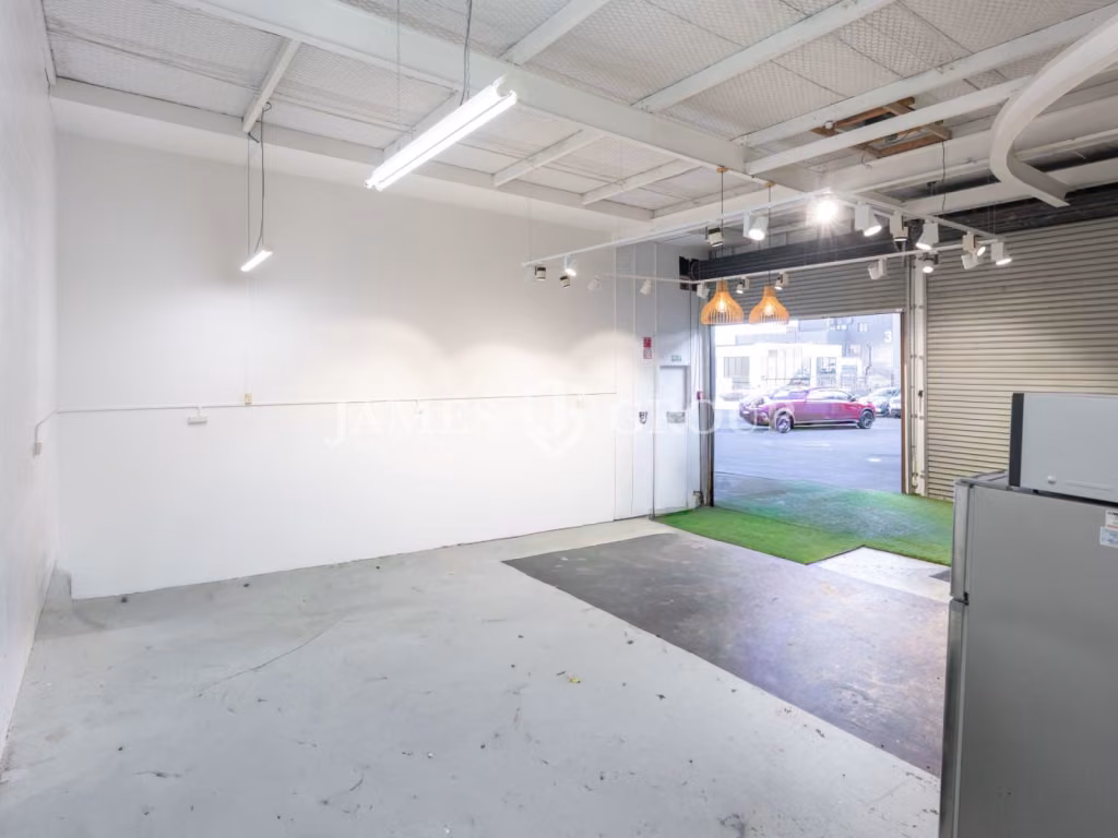Grey Lynn Office / Studio With Roller Door