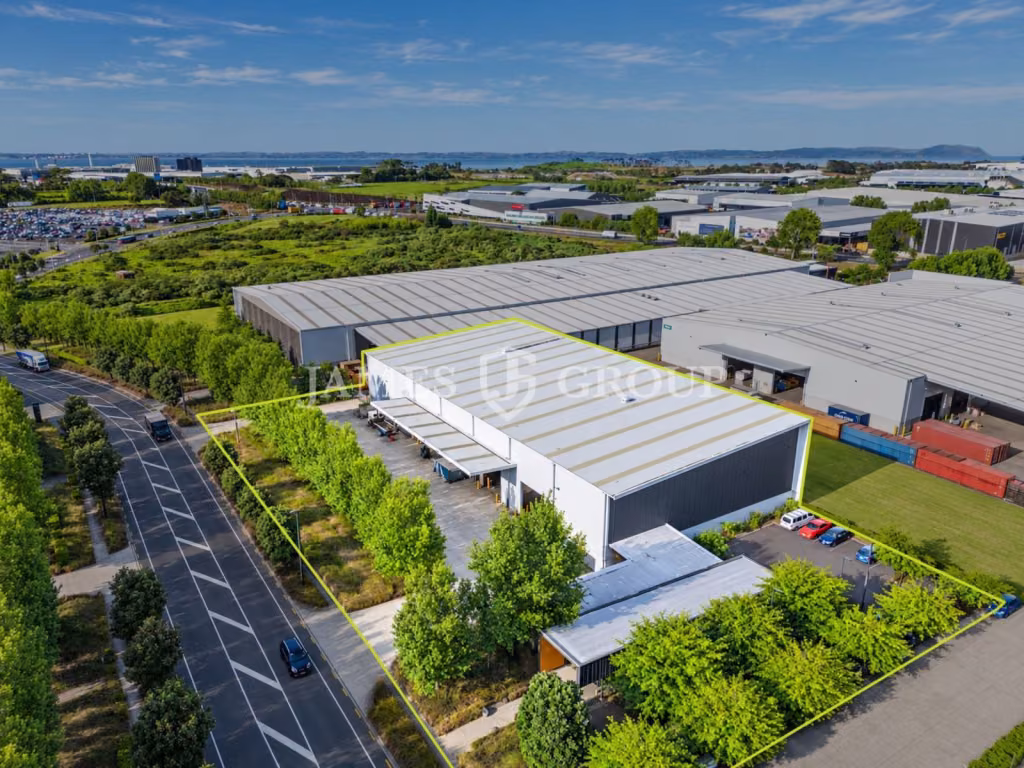 Up To 2,300m² | Pure Warehouse Opportunity