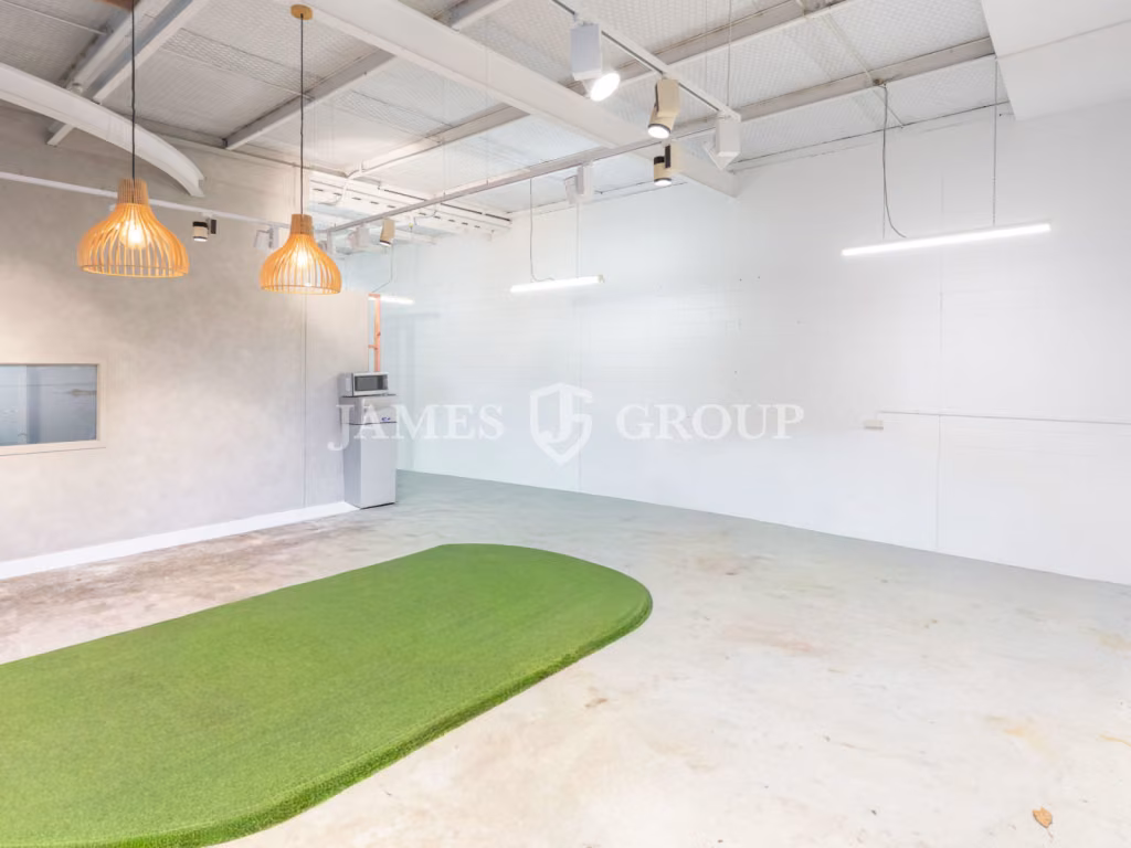 Grey Lynn Office / Studio With Roller Door