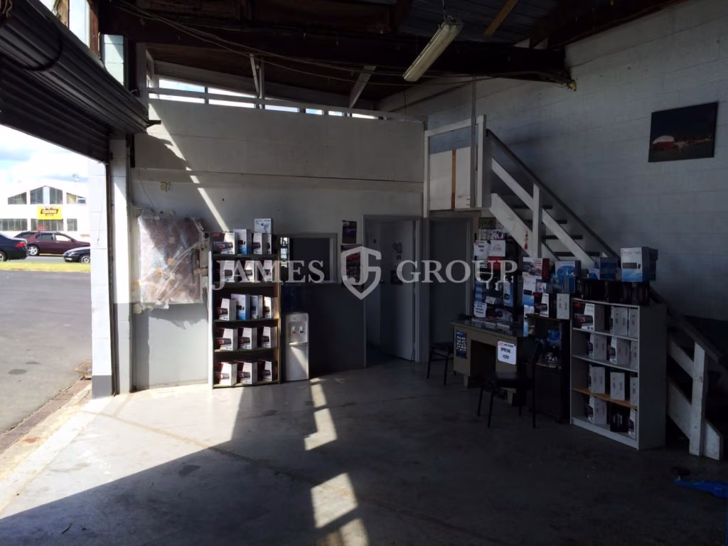 Bite-sized Pakuranga Unit + Profile | 77m²