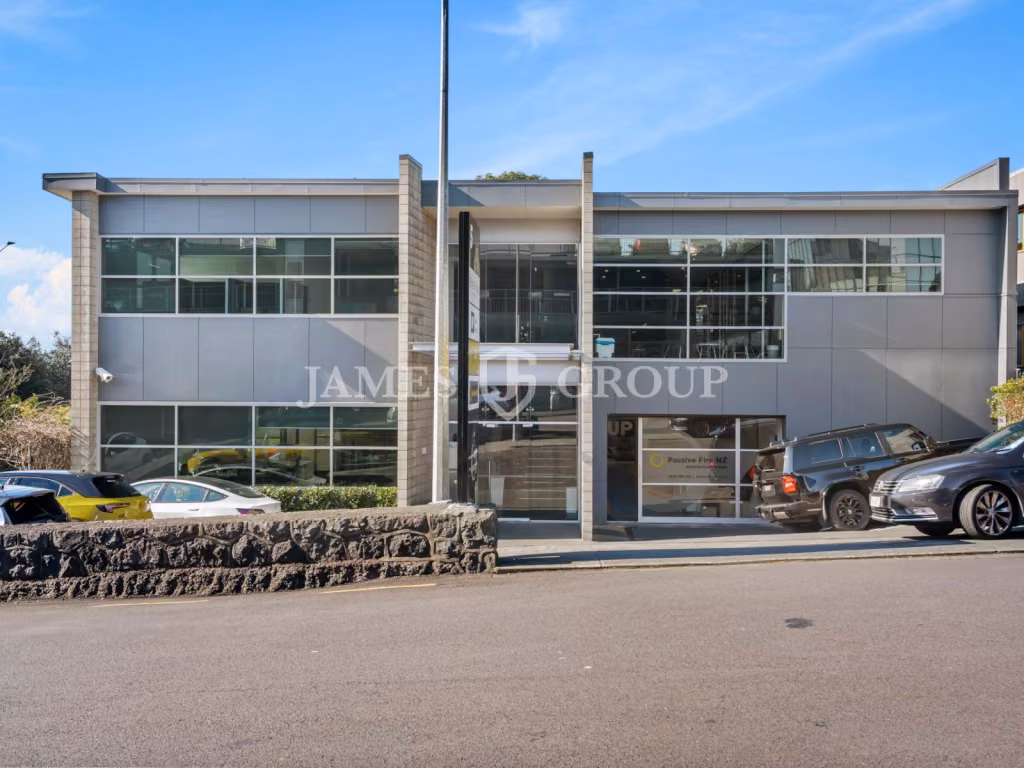 City Fringe Office With Four Car Parks