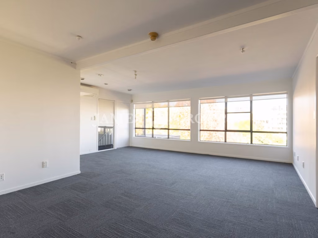 City Fringe Office + Industrial Combo