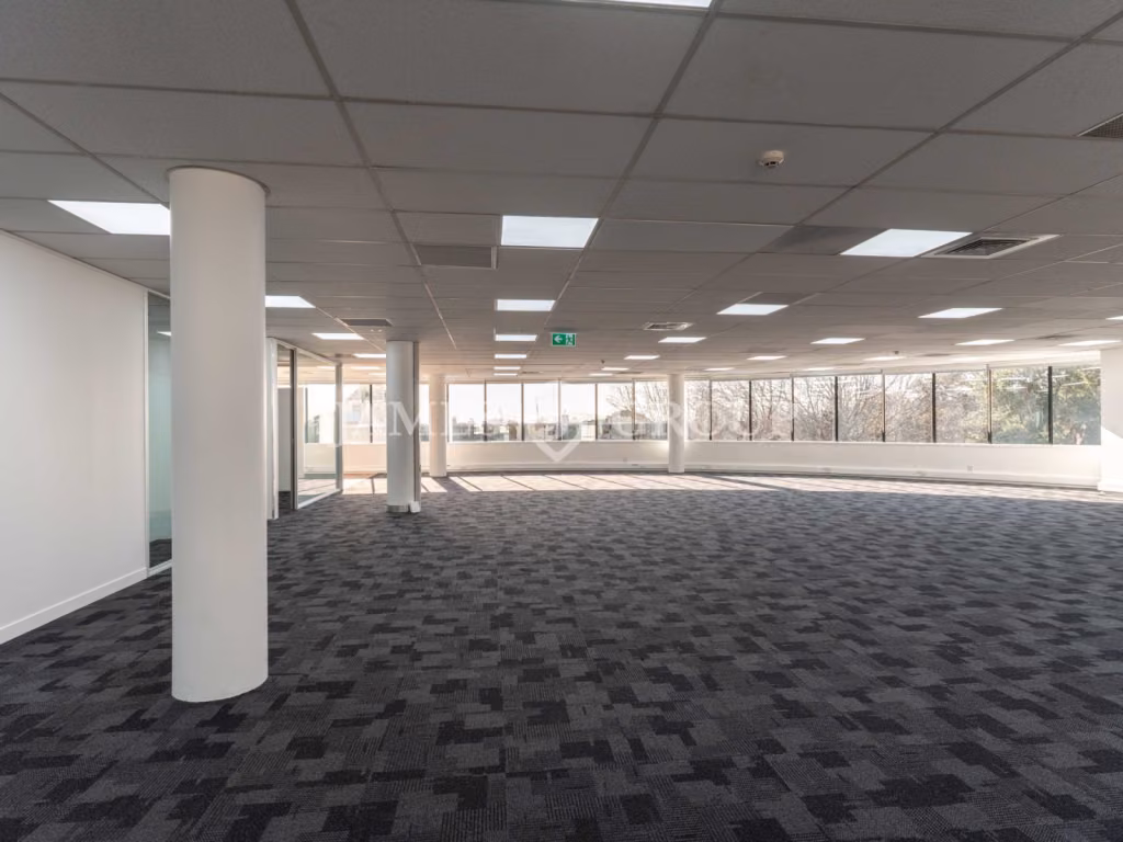Modern Grafton Office With Flexible Sizing