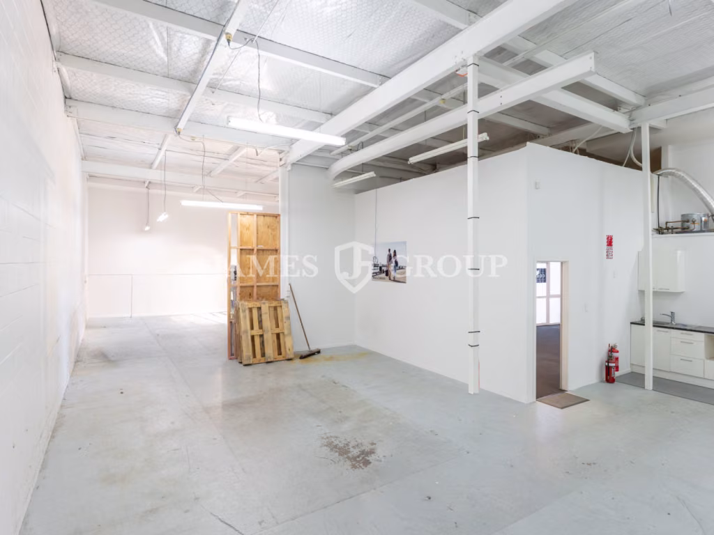 Grey Lynn Office / Studio With Roller Door