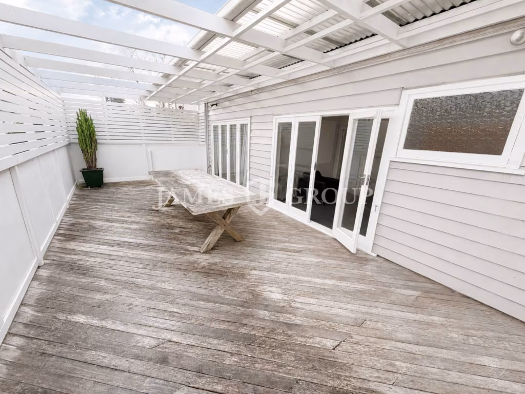 Versatile Ground Floor Office Or Retail