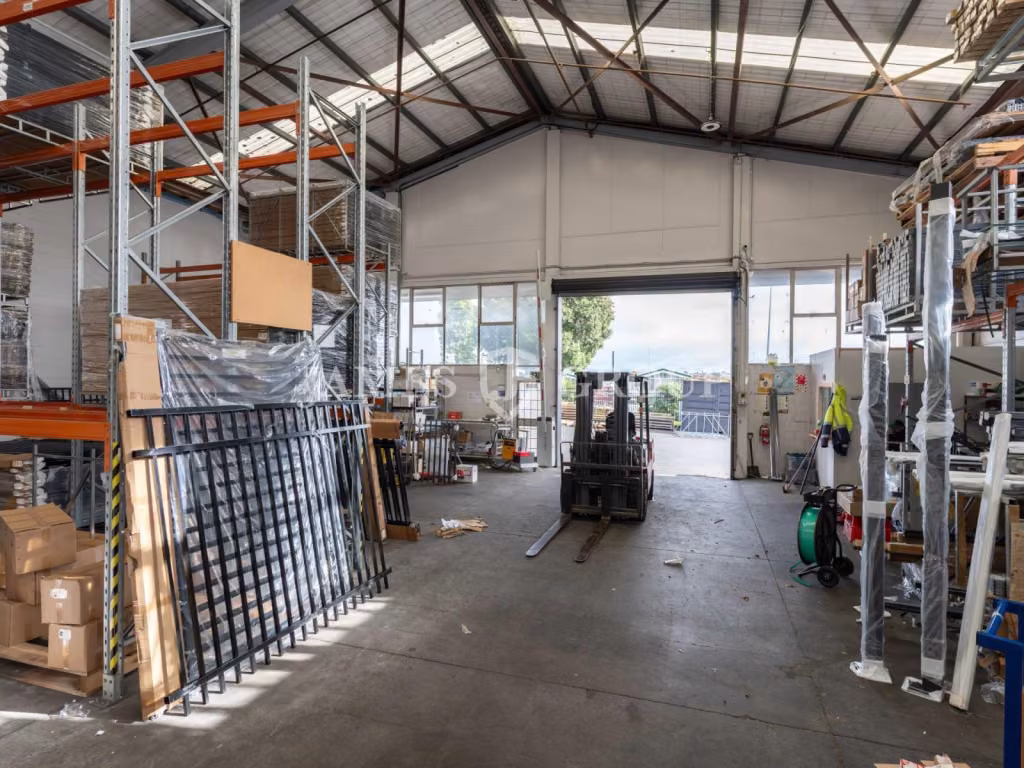 1,122m² Warehouse & Yard | Patiki Road