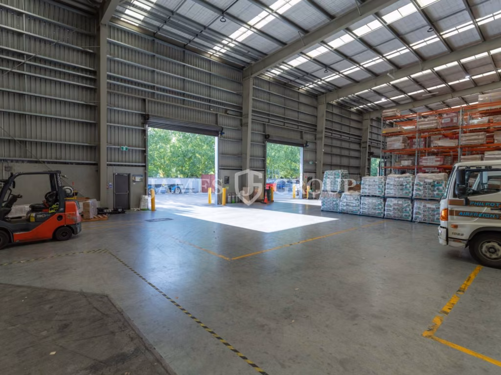 Up To 2,300m² | Pure Warehouse Opportunity