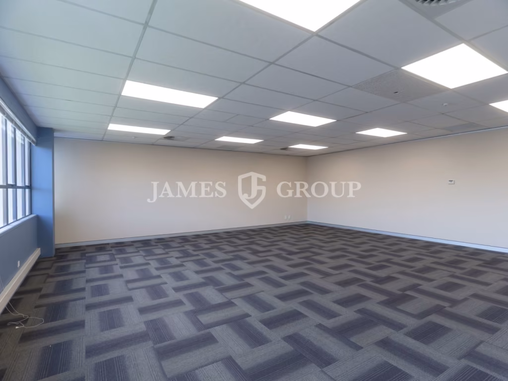 Bright, Refurbished 87sqm Office In Central Epsom