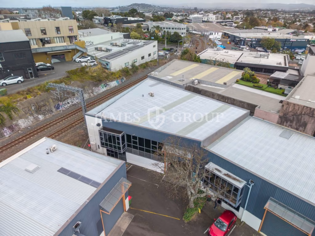 Versatile Eden Terrace Industrial Space