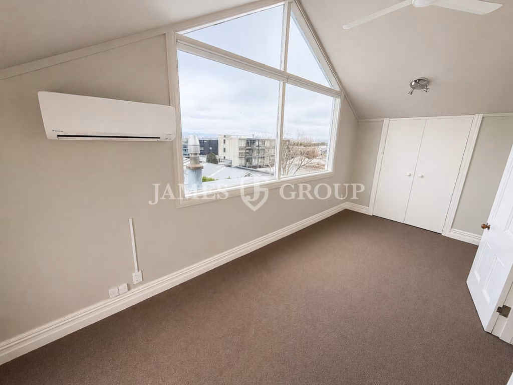 Character Live/work Space In Prime Herne Bay