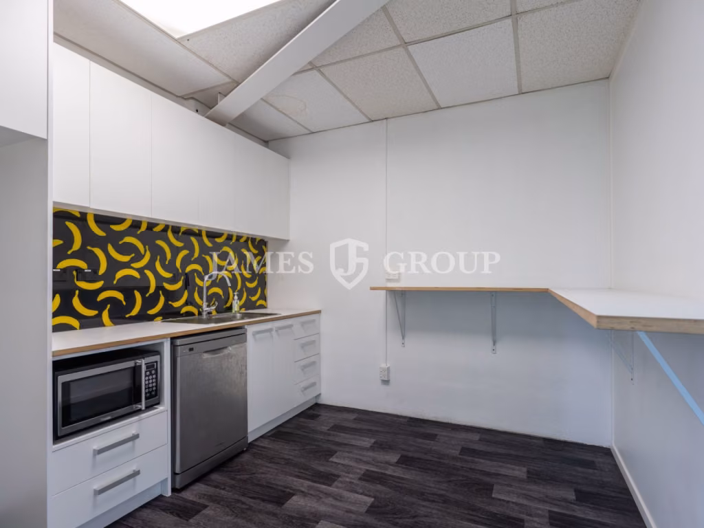 Versatile Eden Terrace Industrial Space