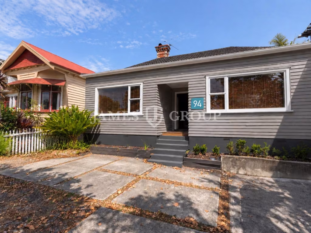 Affordable Character Villa / Live Work
