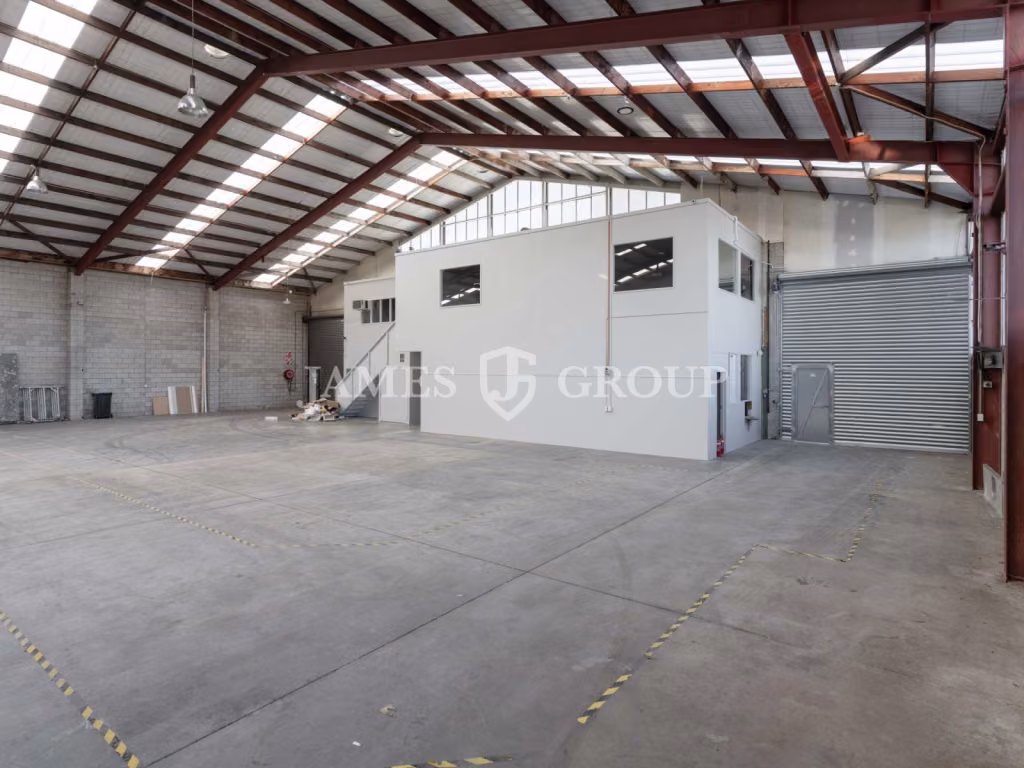 High Stud Rosebank Industrial | 1,133m²