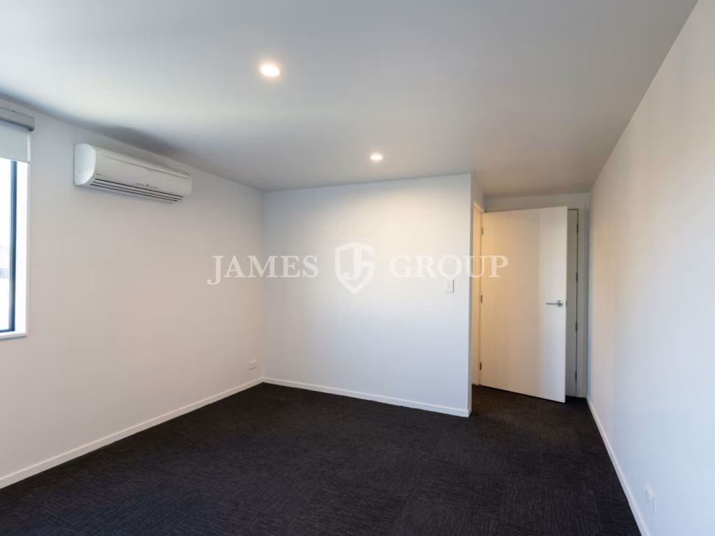 Modern Warehouse & Office With Secure Yard