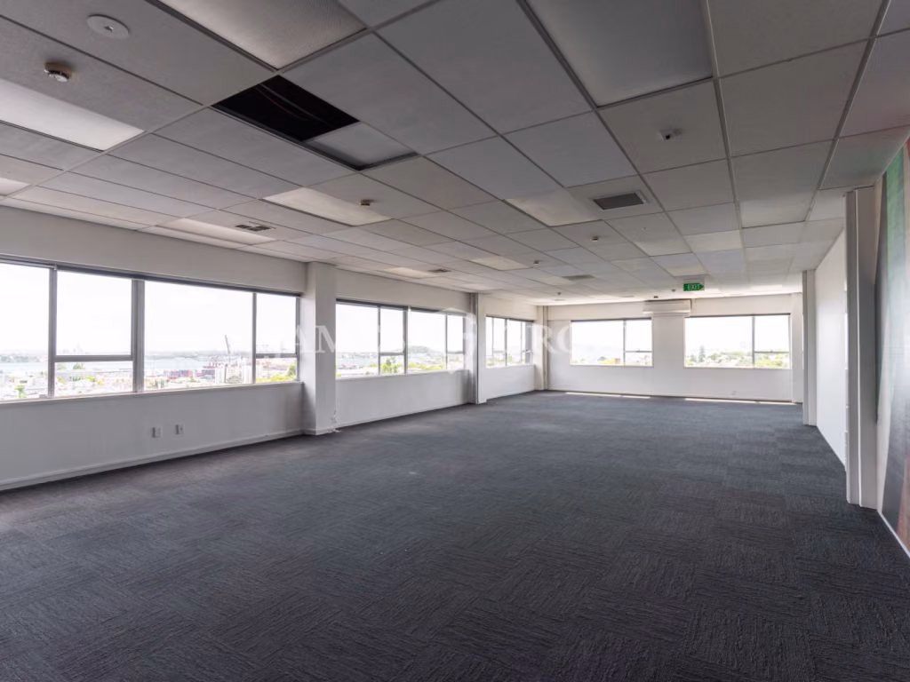 Bright Top Floor Parnell Office With Harbour Views