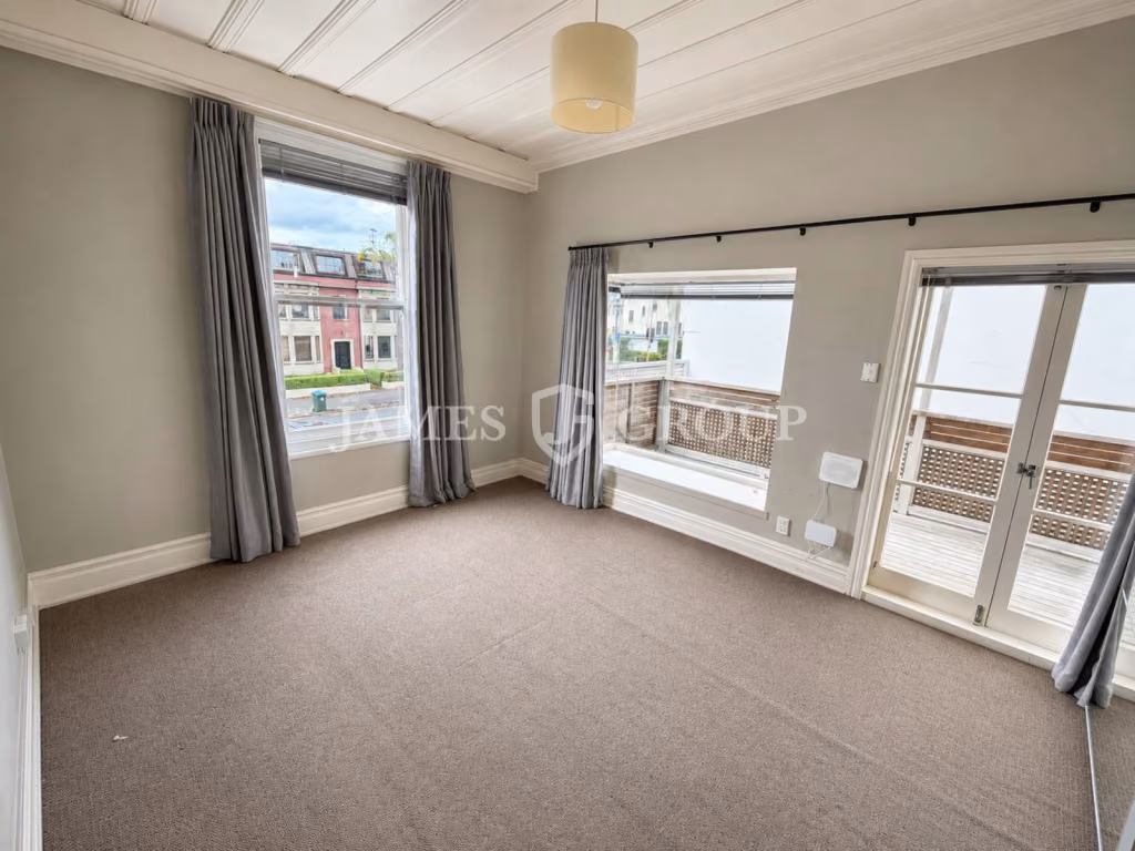 Character Live/work Space In Prime Herne Bay