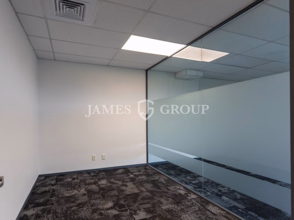 285.5m² Office | Excellent Airport Access