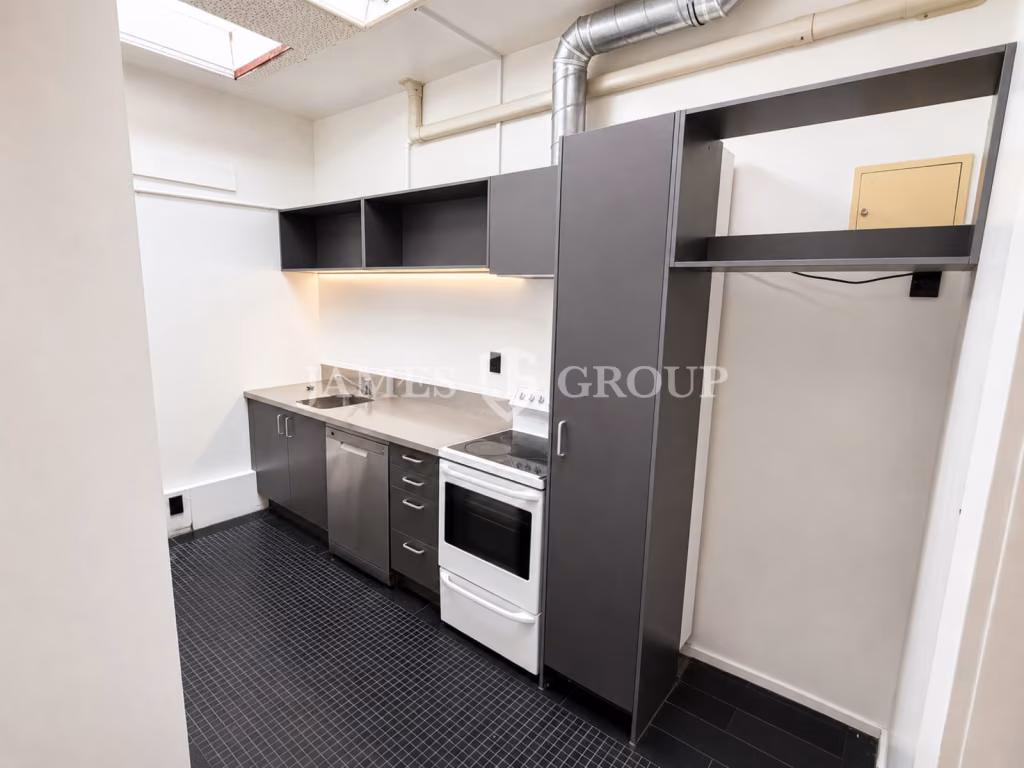 Live/work With Three Bedrooms