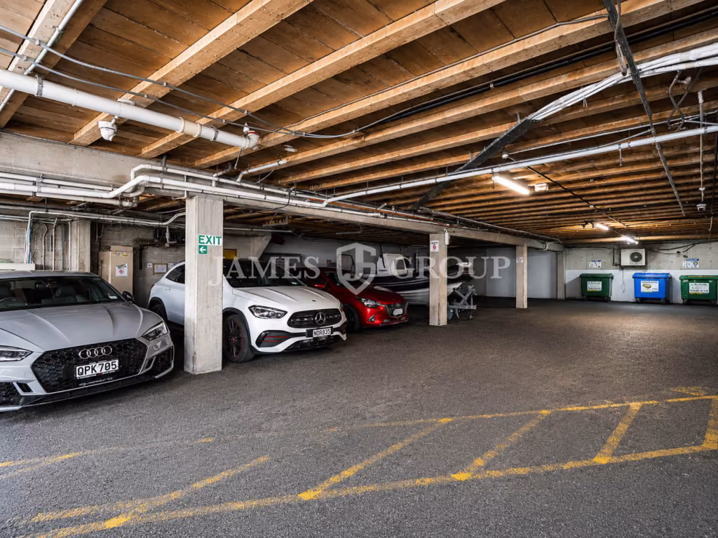 Full Floor Office In Parnell