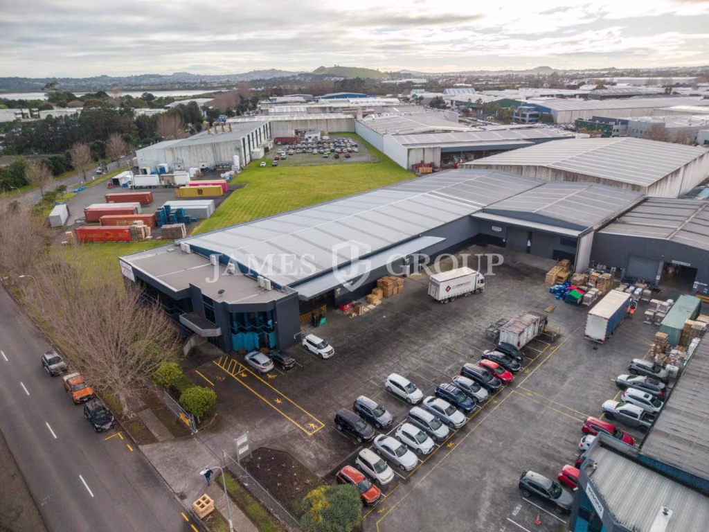 285.5m² Office | Excellent Airport Access