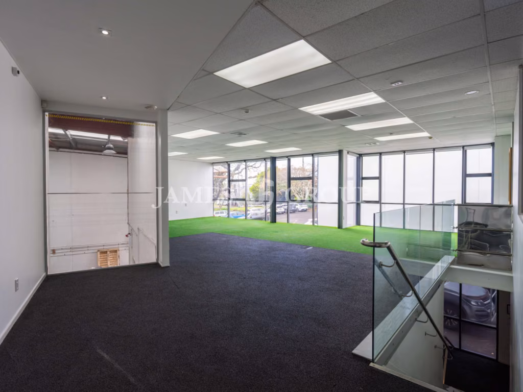 Versatile Eden Terrace Industrial Space
