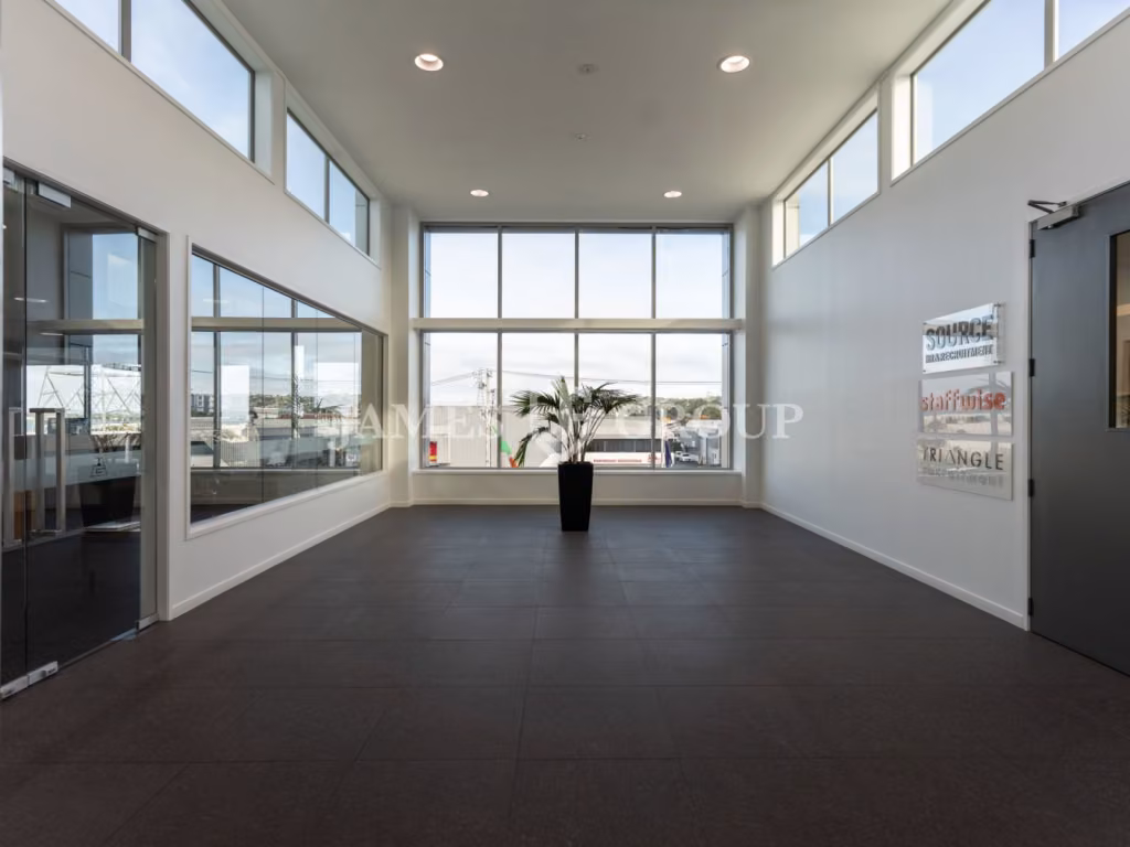 Prime Office Space + High Exposure | 985sqm