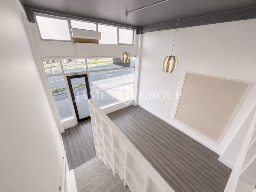 Prime Hospitality Space In Prime K Road Location