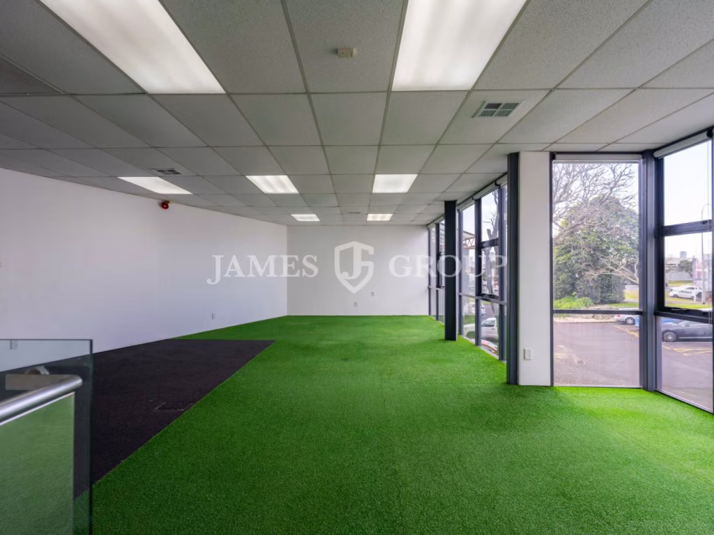 Versatile Eden Terrace Industrial Space