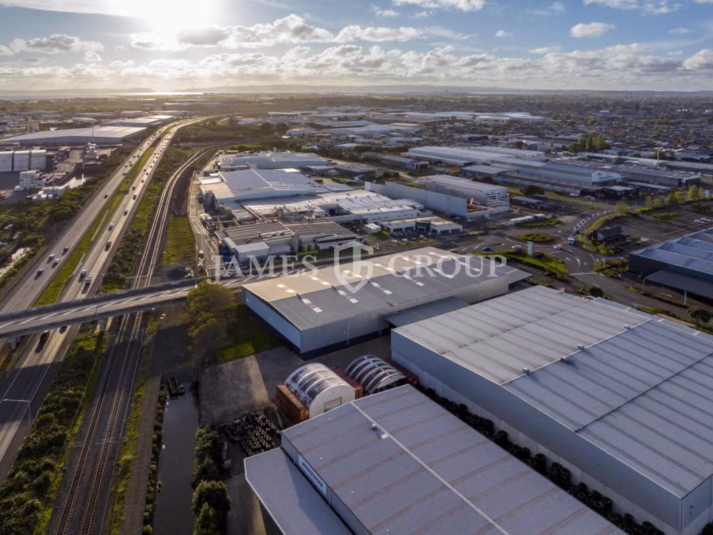 A-grade Industrial | 1,500sqm Yard | M20 Business