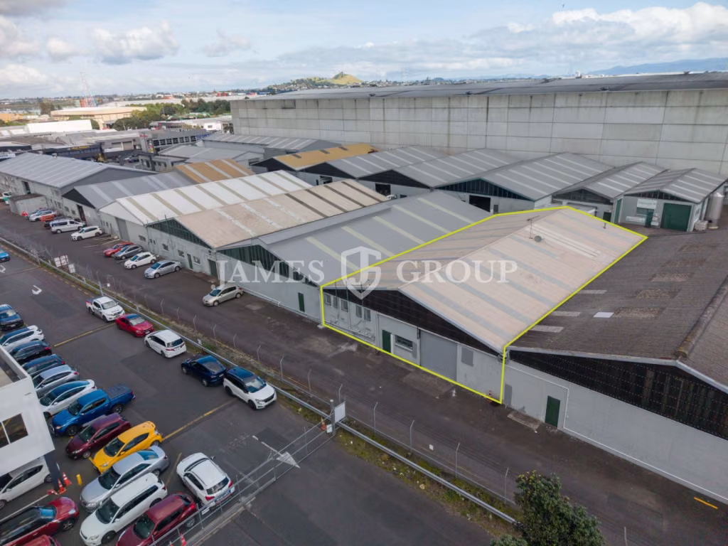 Clear-span Warehouse On Neilson Street
