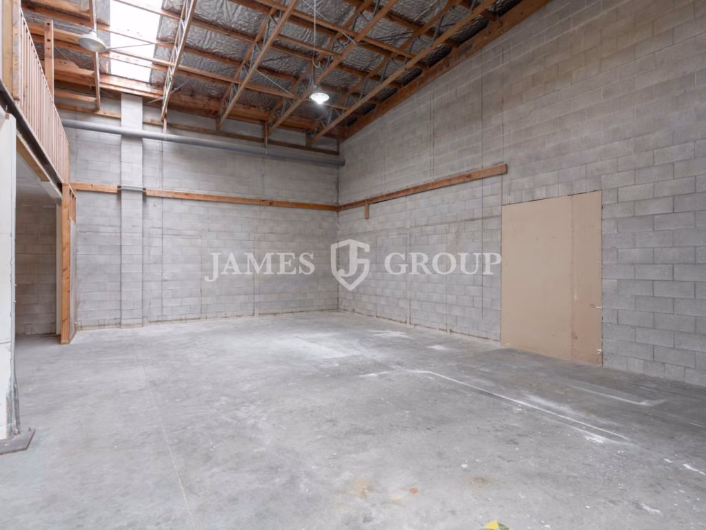 Quality Industrial In Prime Location | 320m²