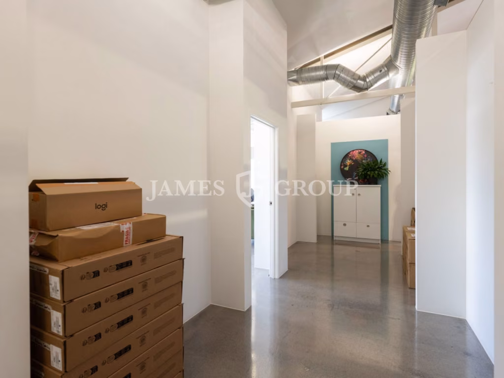 Top Floor Office – Heart Of Newmarket