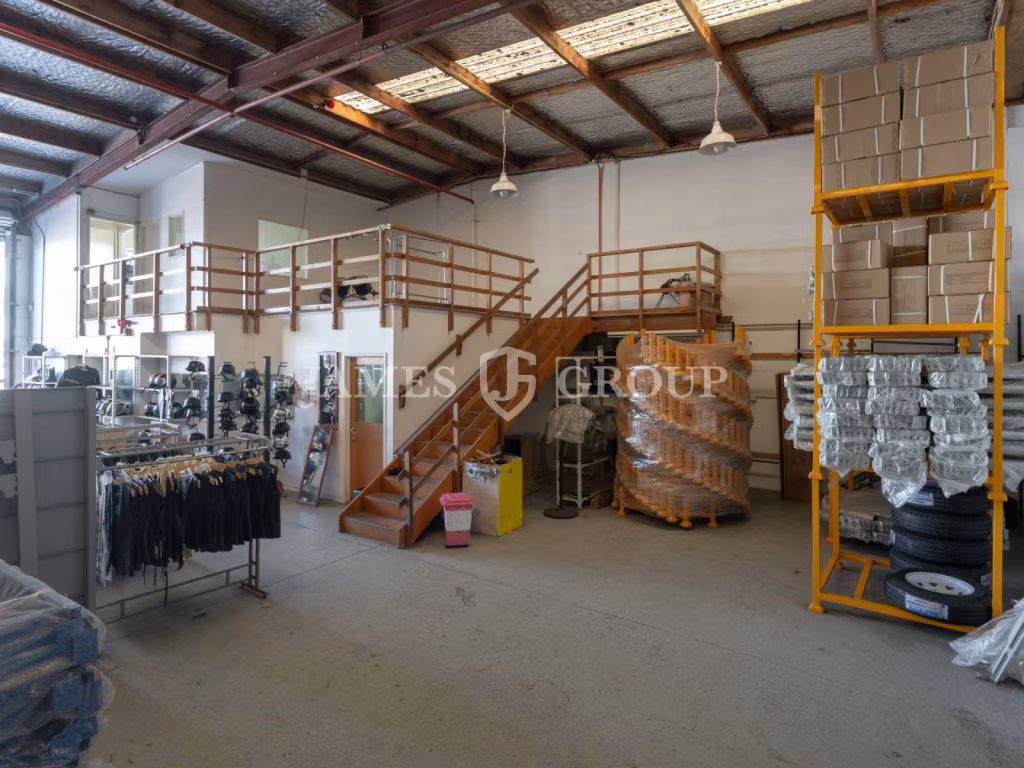 Affordable & Container Friendly | 4 Roller Doors