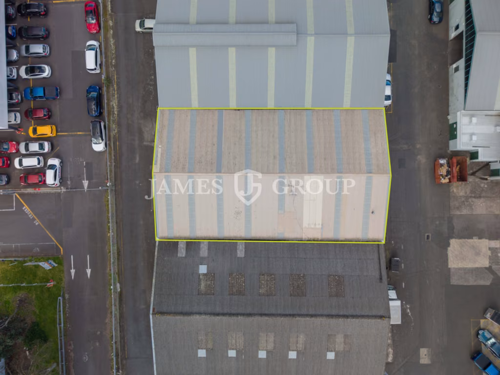 Clear-span Warehouse On Neilson Street