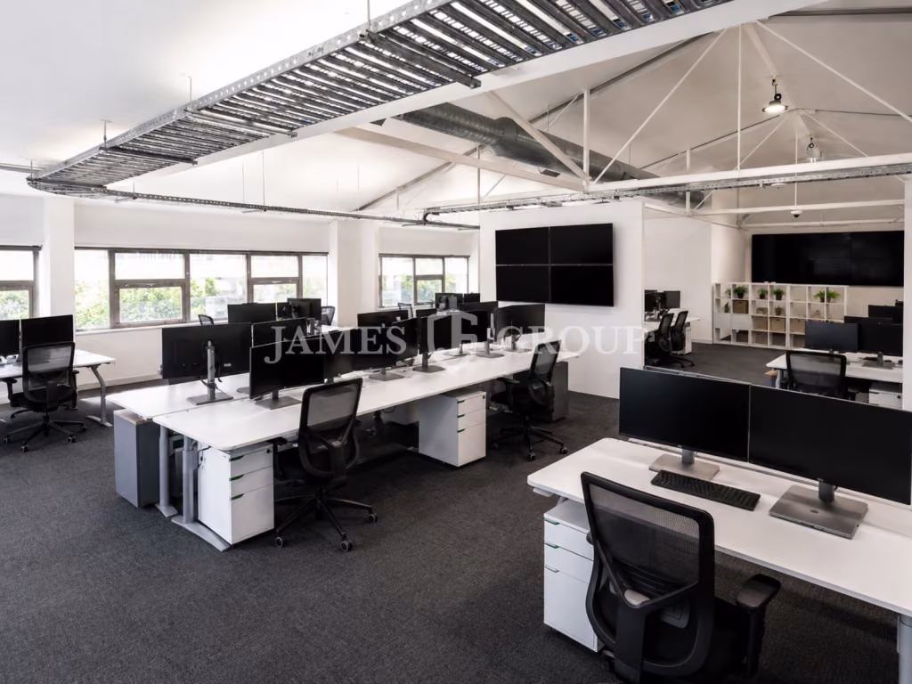 Top Floor Office – Heart Of Newmarket