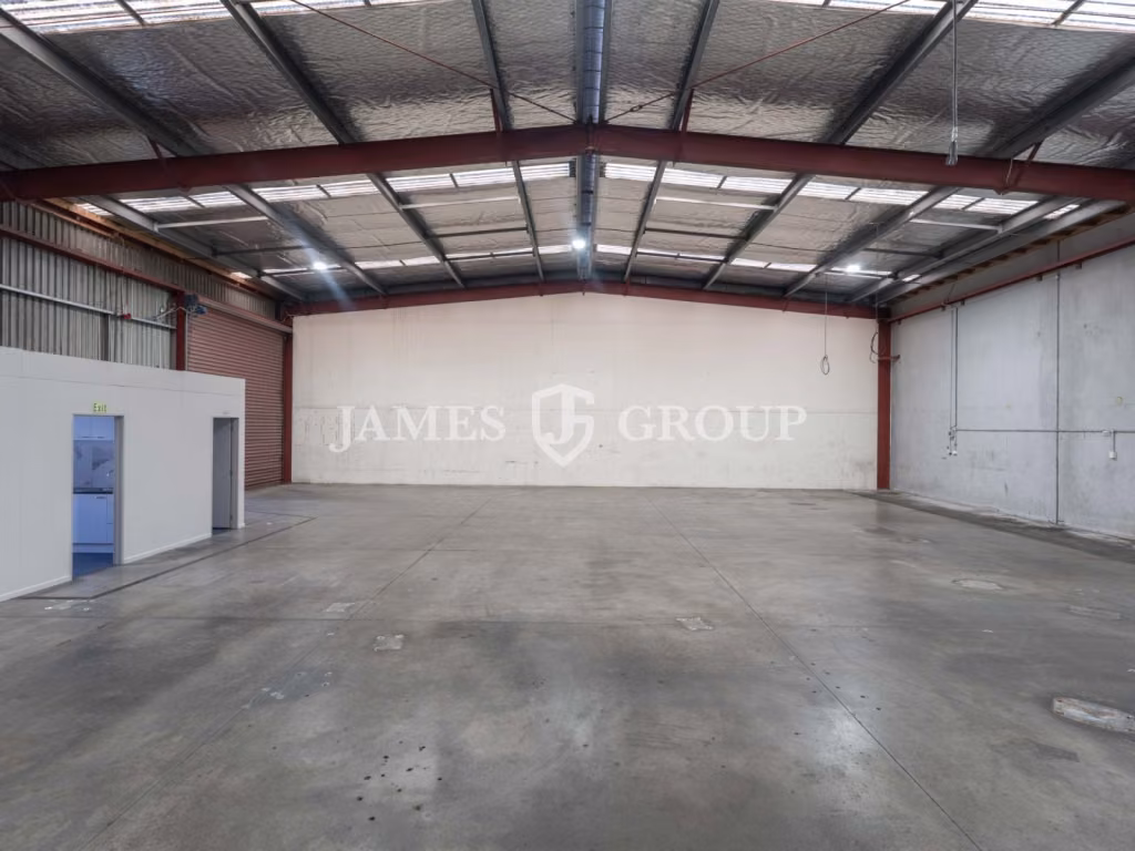 Rear Warehouse With Secure Yard
