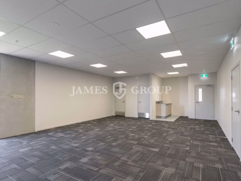 Modern Industrial Unit In Prime Mangere Location