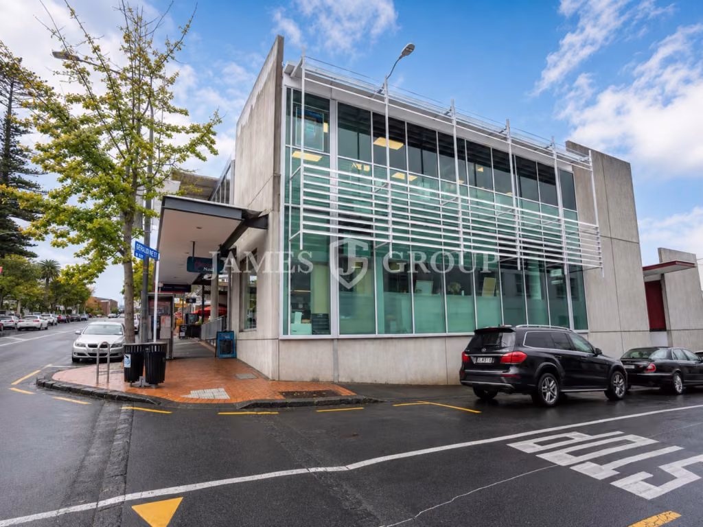 Bright Parnell Office With Views