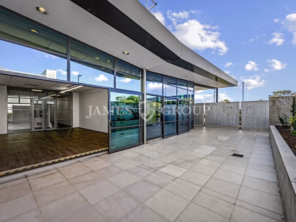 A-grade Industrial | 1,500sqm Yard | M20 Business