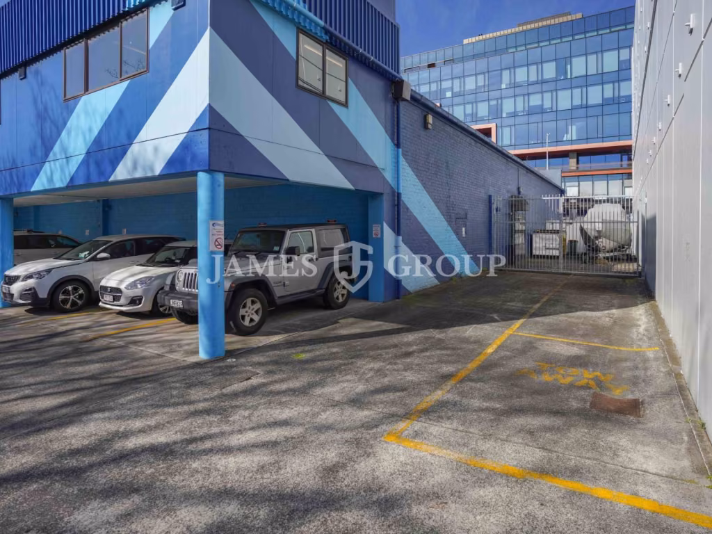 390m² Retail Sublease On Beaumont Street