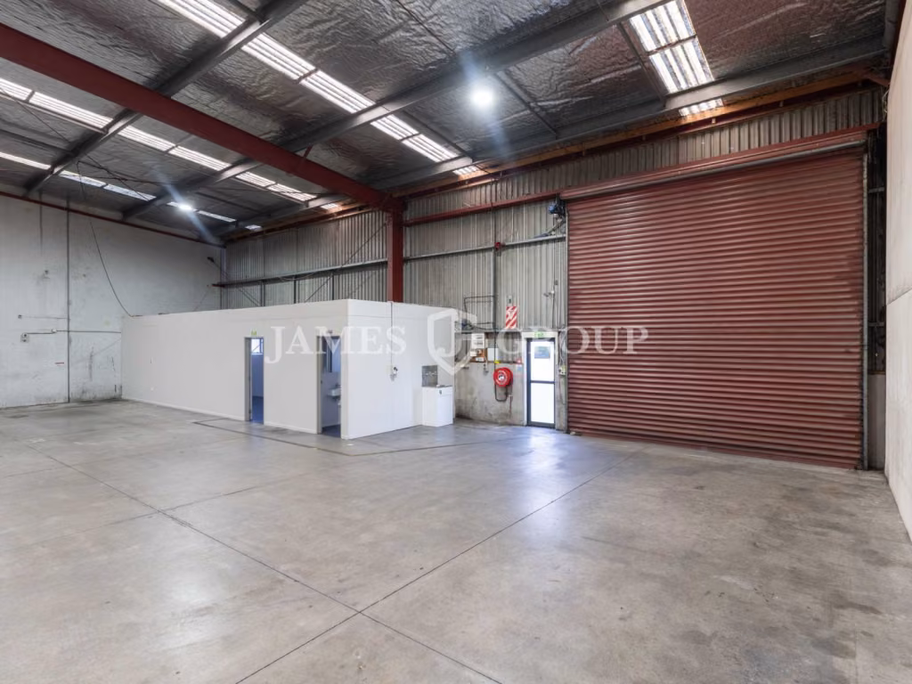 Hobill Standalone With Profile And Secure Yard
