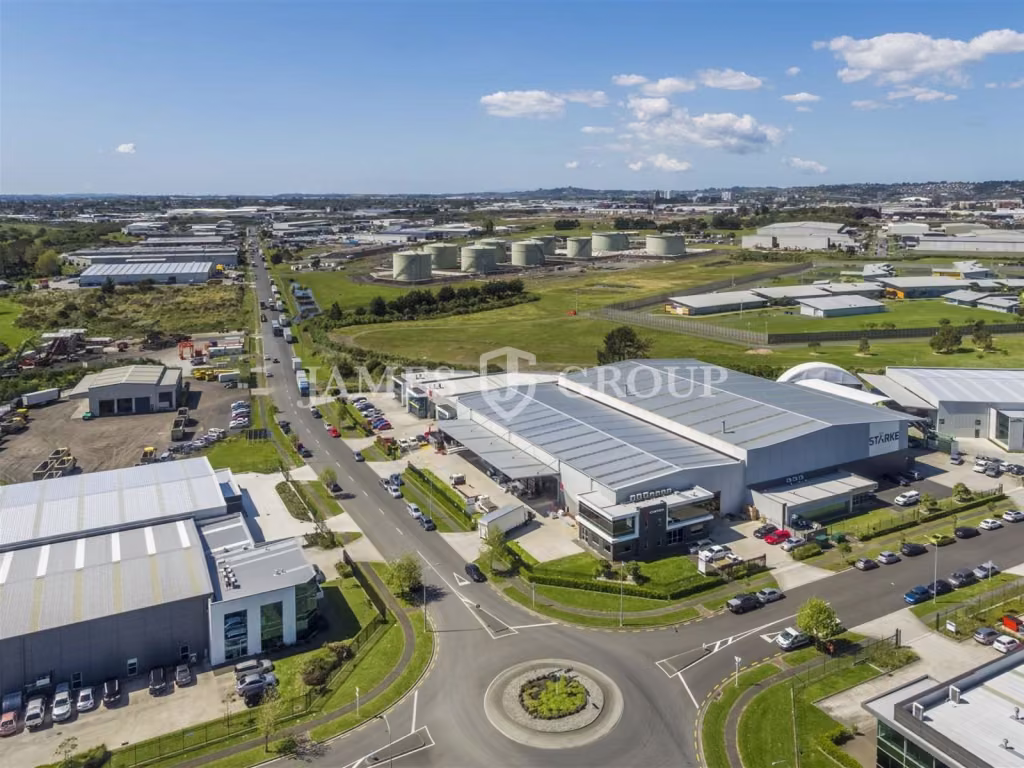 2,200m² Stonehill Business Park Facility