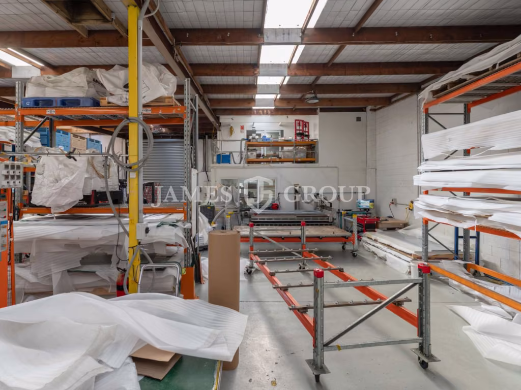 Visible From Cavendish Drive | Container Friendly