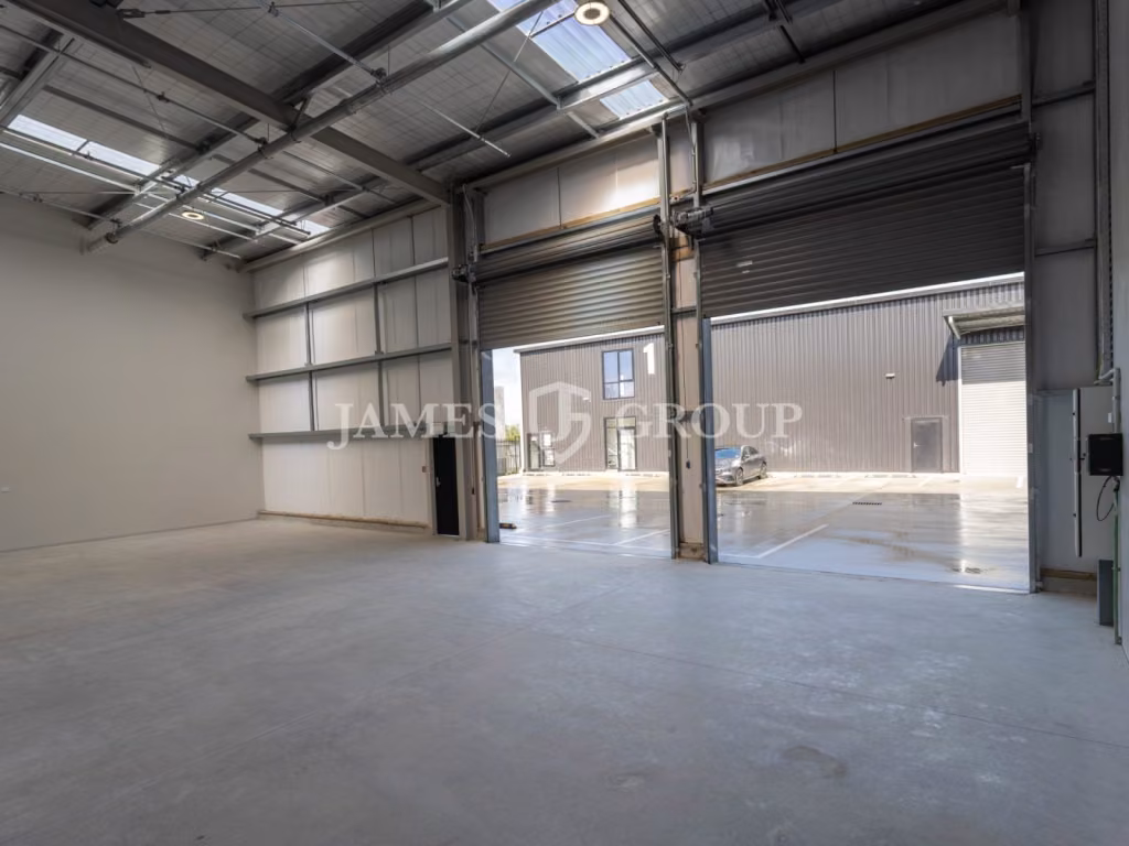 Modern Industrial Unit In Prime Mangere Location
