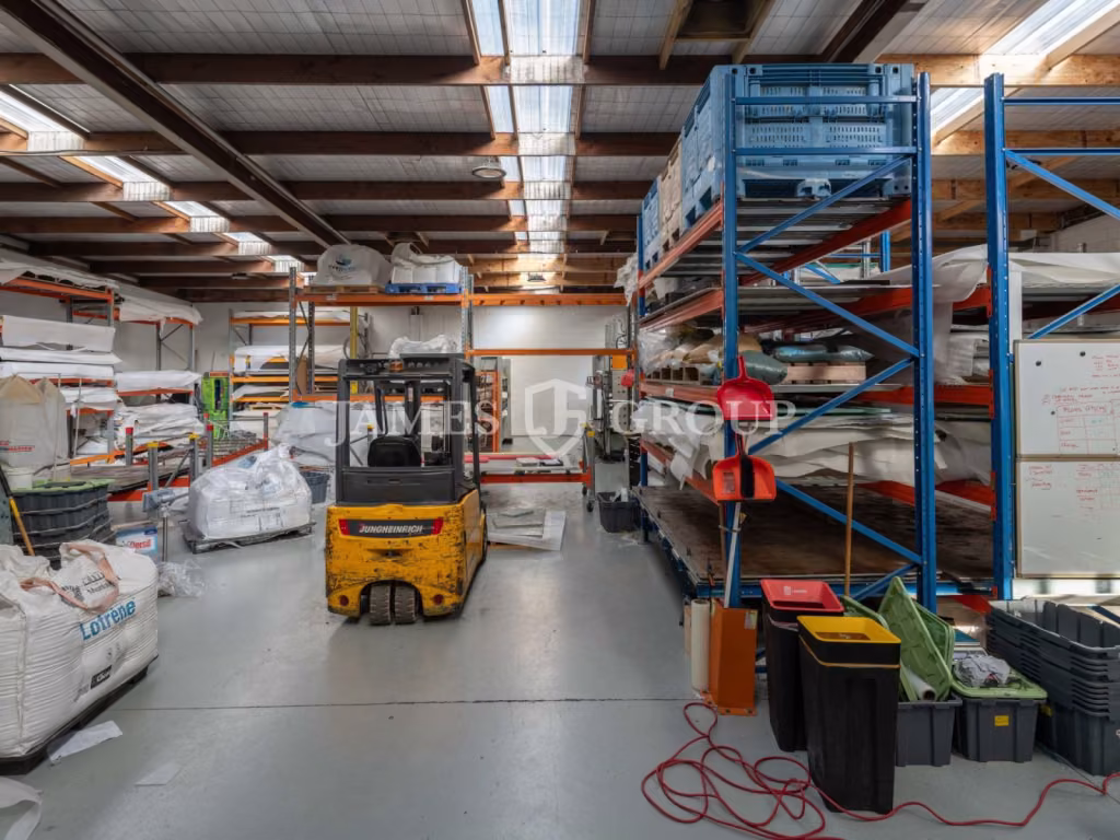 Visible From Cavendish Drive | Container Friendly